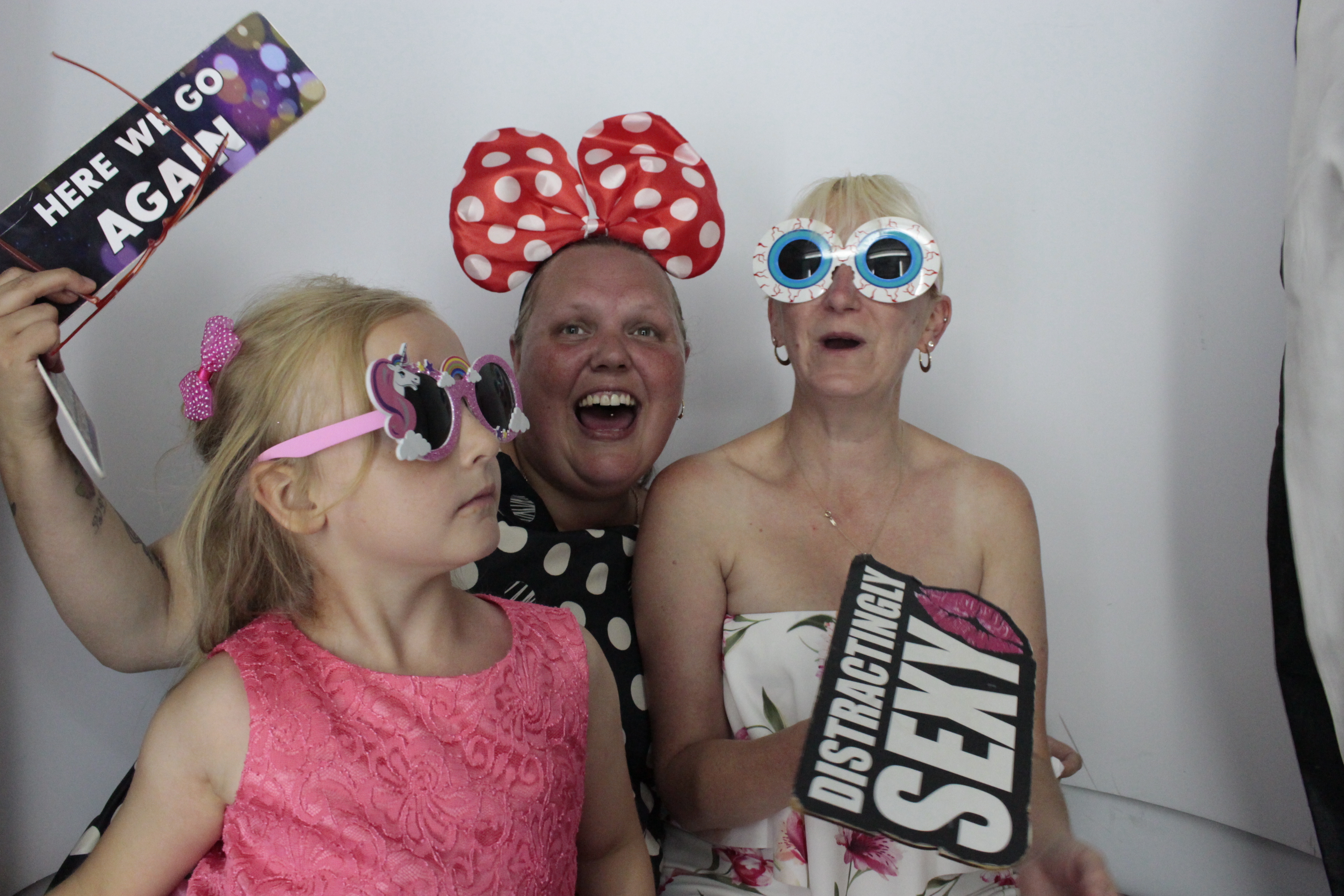 Richard & Karen's Wedding Reception | View more photos from the event at gallery.myphotoboothexperience.co.uk/u/MyPhotoBoothExperienceLtd/Richard-Karens-Wedding-Reception